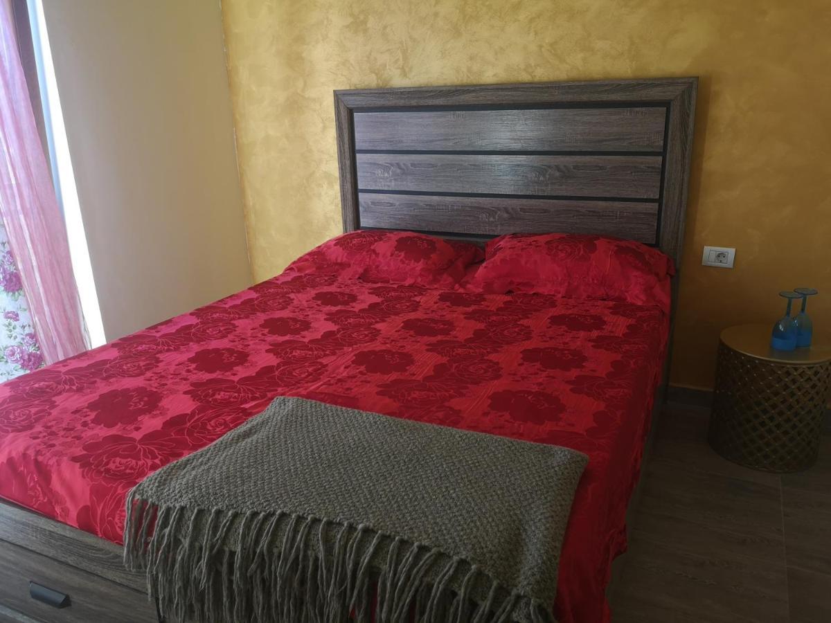 Milan Rooms 康斯坦察 外观 照片